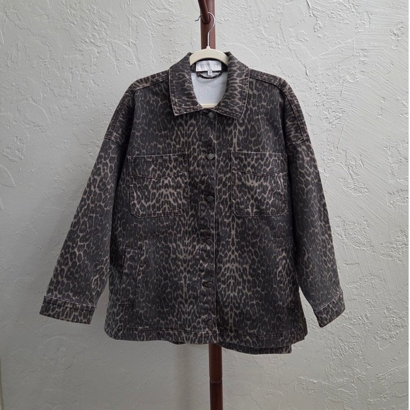 Veveret Jackets & Blazers - J190. Leopard‎ Print Denim Jacket
